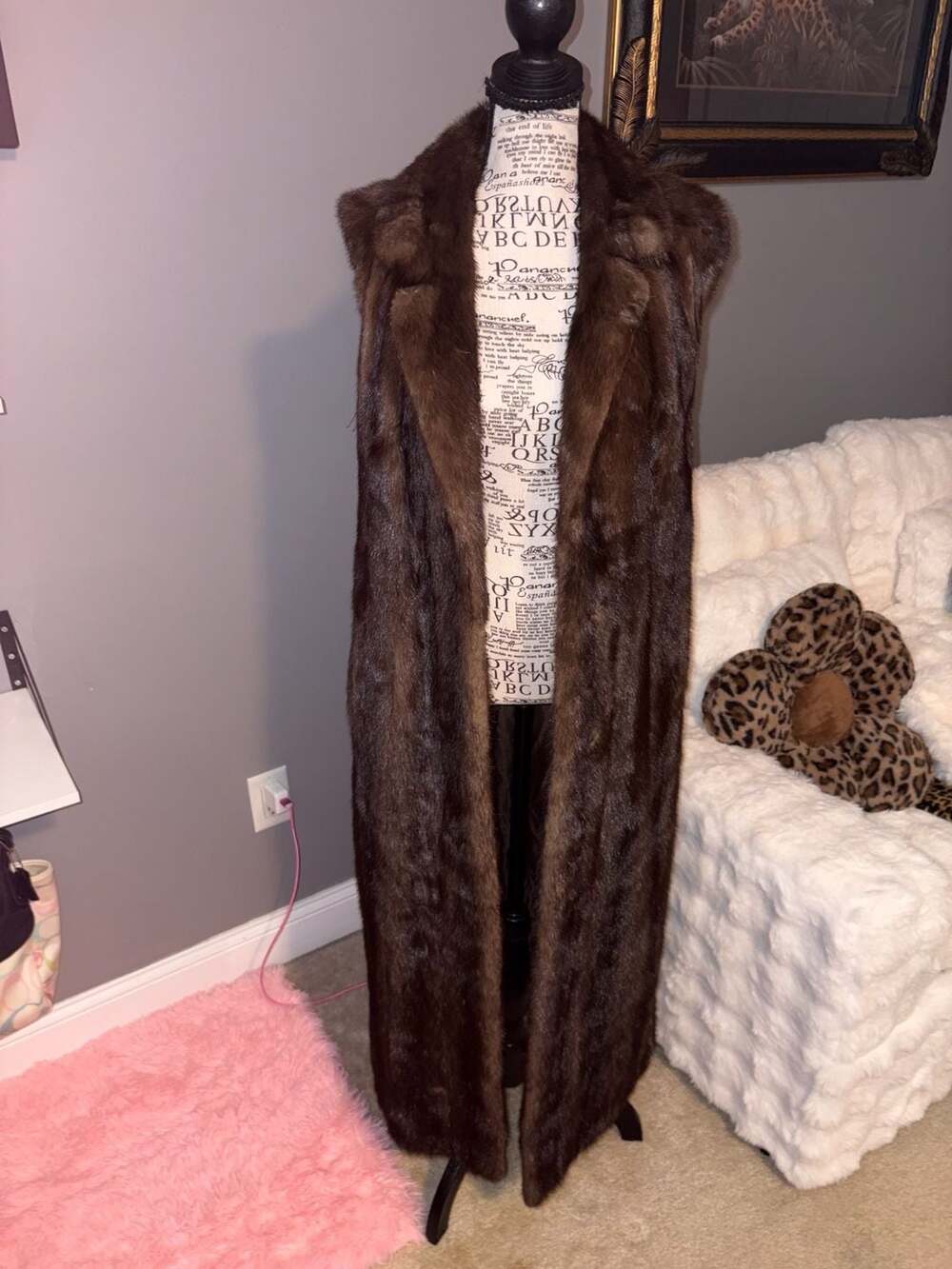 Vintage Jindo Long Brown Mink Fur Maxi Vest